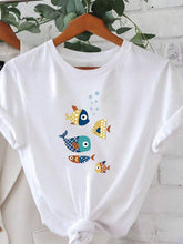Fish with Different Patterns Graphic Print T-Shirt, Short Sleeve Crew Neck Casual Top, Sea Life Casual T‑Shirt, Cute Cartoon Pattern Fish Bubbles Marine Art Women’s Short Sleeve Graphic Tee