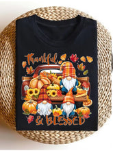Women's Thankful & Blessed Gnome Fall Graphic T‑Shirt, Vintage Truck Pumpkin Sunflower Maple Leaf Thanksgiving Short‑Sleeve Crew‑Neck Casual Autumn Holiday Tee