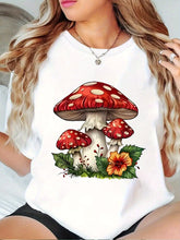 Cottagecore Red Toadstool Mushroom Short Sleeve T-Shirt for Women, Floral Leaf Nature Forest Casual Graphic Top