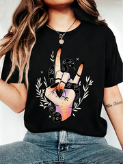 Women's Witchy Hand Snake Floral Graphic T‑Shirt Retro Spooky Fall Short Sleeve Casual Tee