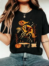 Women's Headless Horseman Halloween Pumpkin Graphic T‑Shirt Retro Spooky Fall Short Sleeve Tee