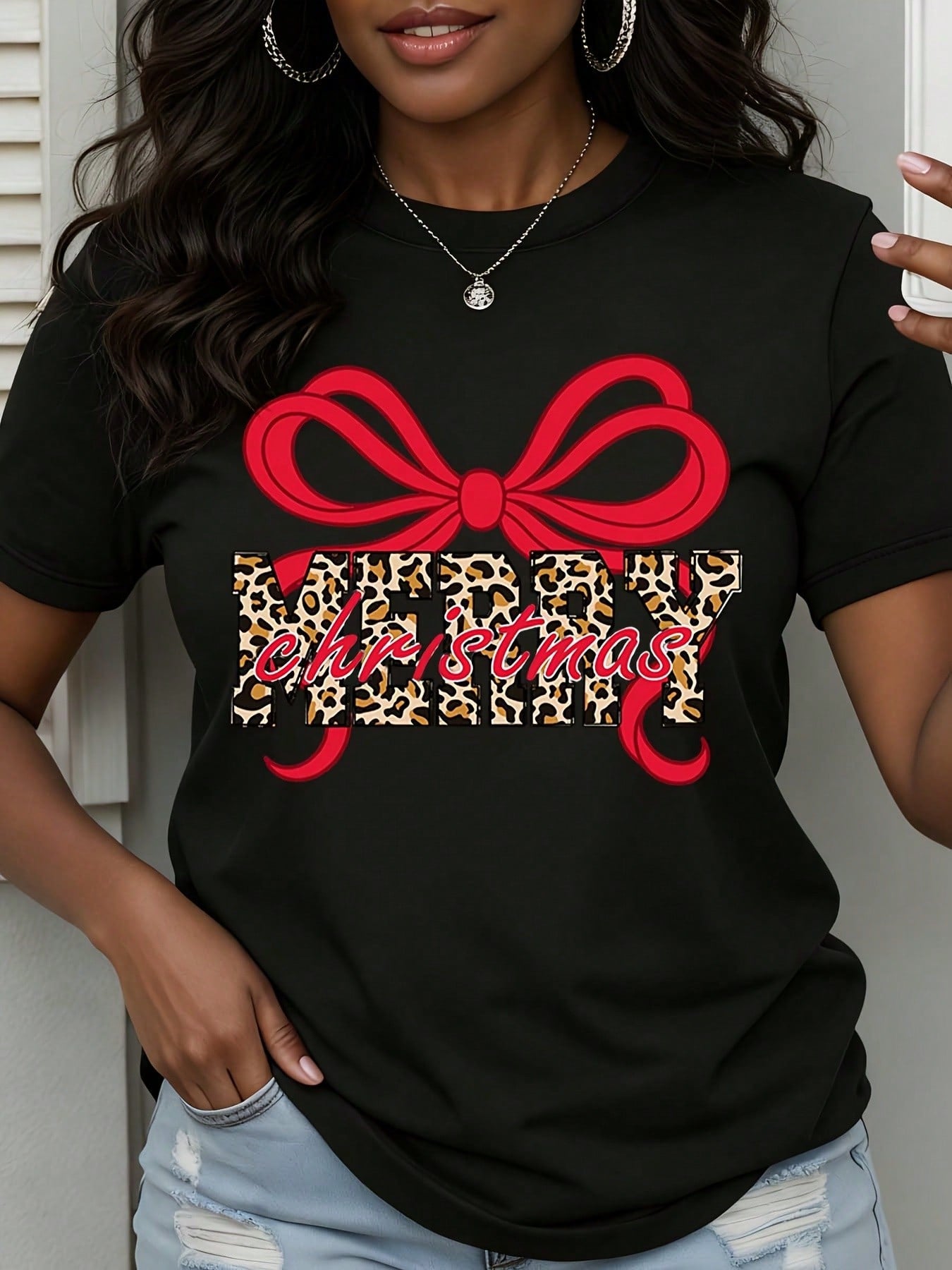 Women Merry Christmas Leopard Print Bow Graphic Tee