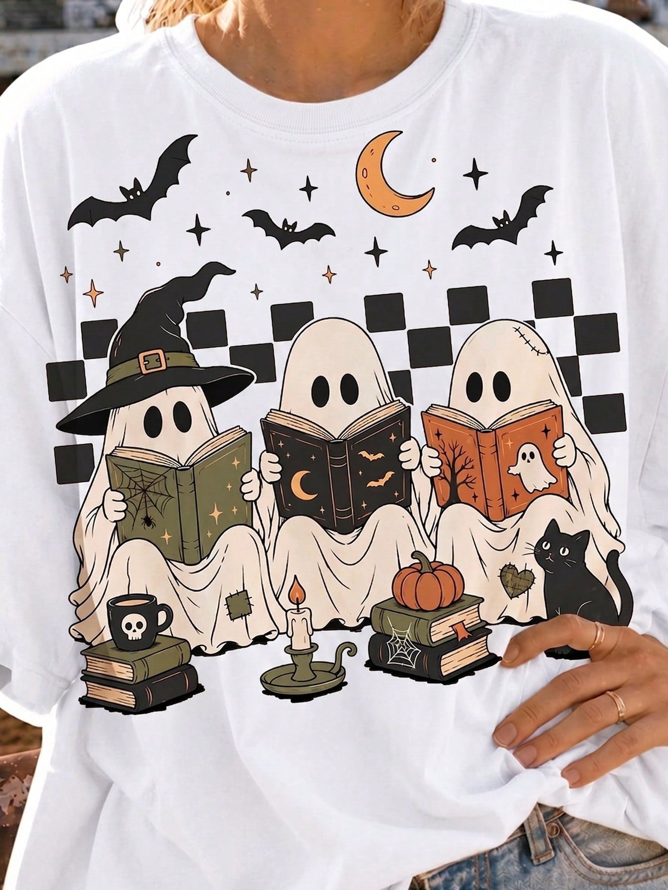 Halloween Ghost Reading Short-Sleeve Crew Neck Shirt