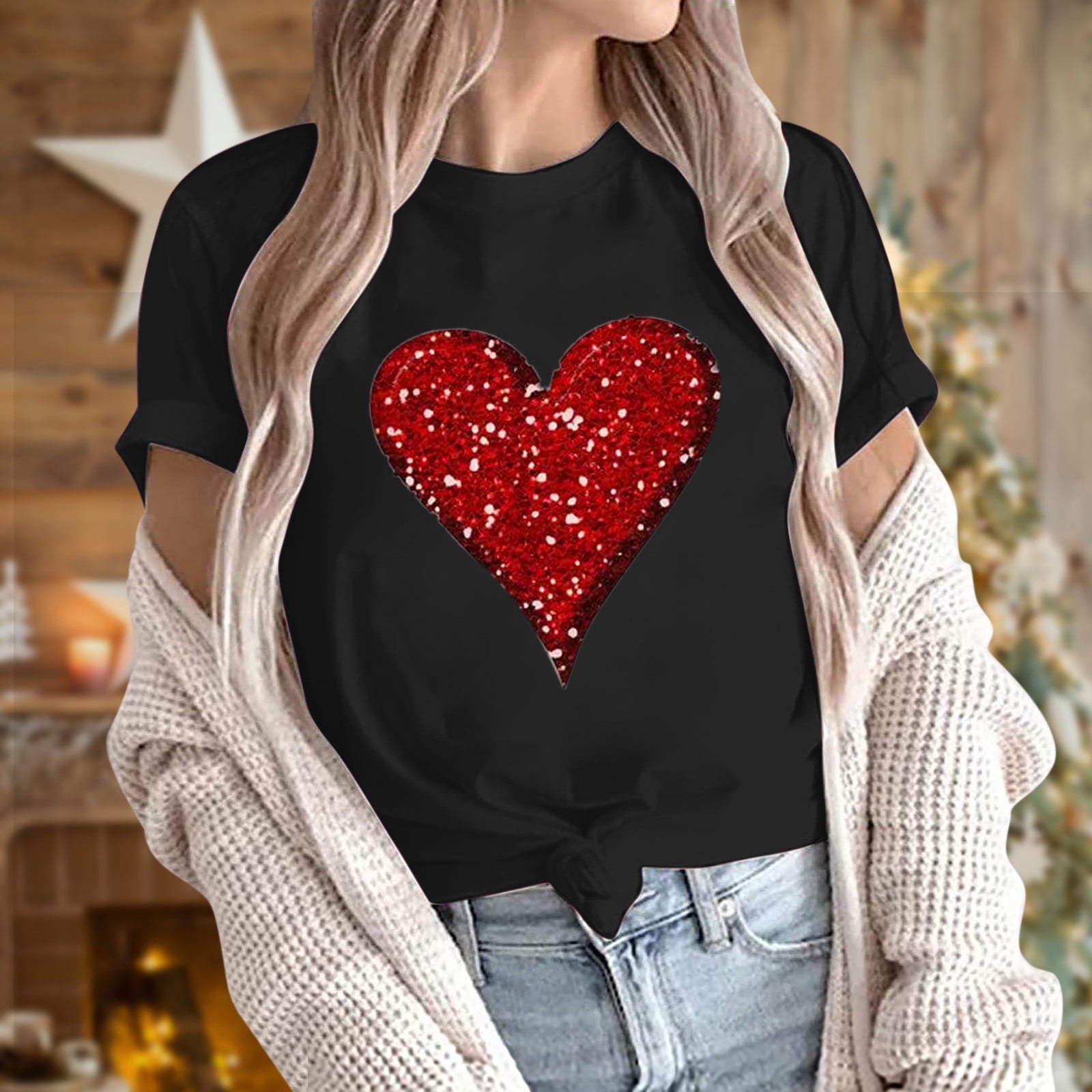Aofany Womens Plus Size Shirts Women T-Shirt Glittery Heart Graphic Valentine’s Day Short Sleeve Tees Tops